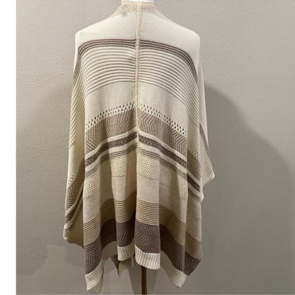WHBM Wool Blend Knit Shawl Wrap M/L Neutral Cream Striped Shimmer Cape Poncho - Picture 2 of 8